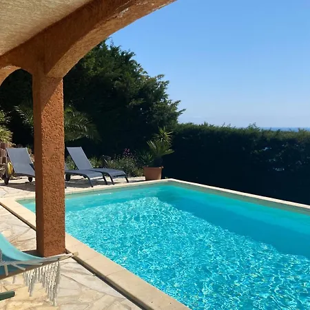 Beautiful With Sea View And Pool *