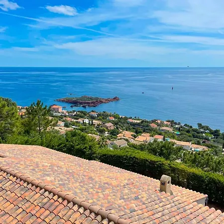 Beautiful With Sea View And Pool * Saint-Raphaël
