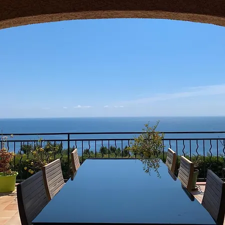 Beautiful With Sea View And Pool 度假居 Saint-Raphaël